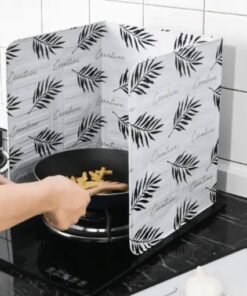 Panneau isolant contre les éclaboussures d'huile